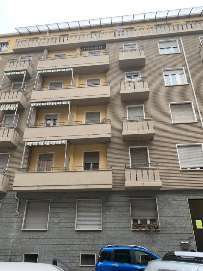 Casaury-Torinometrostop Εξωτερικό φωτογραφία